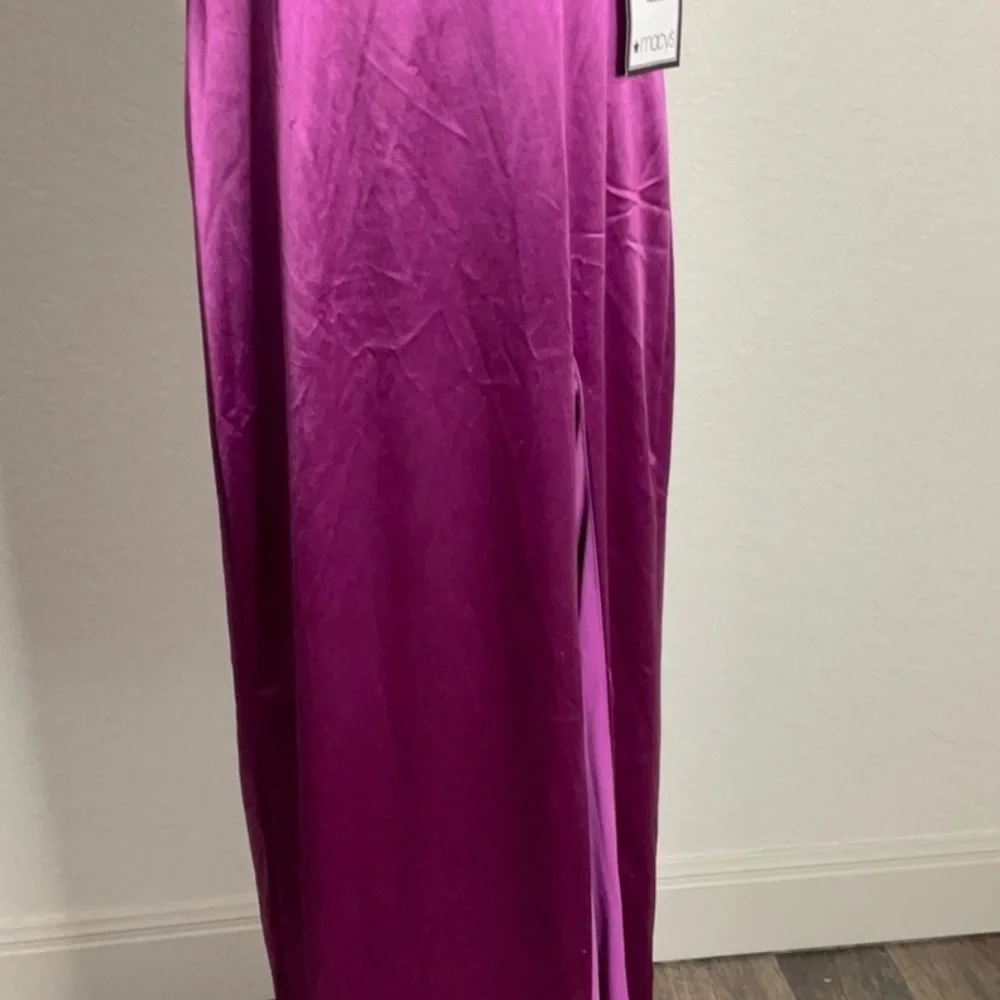 174- City Studios NWT Size 11 Orchid Fuscia Scoop Neck Prom Dress.